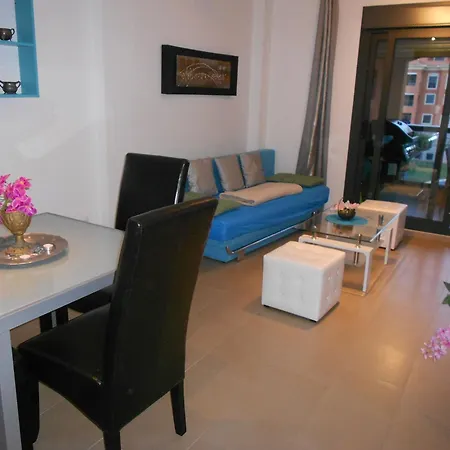 Апартаменти Jardinas De Les Marinas *