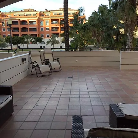 Апартаменти Jardinas De Les Marinas