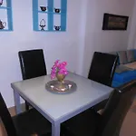 Jardinas De Les Marinas Apartment *
