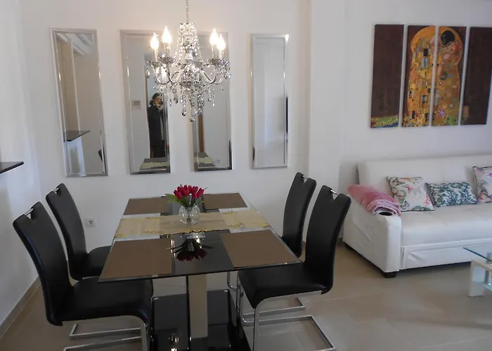 Jardinas De Les Marinas 아파트 *