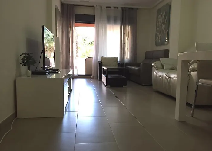 Jardinas De Les Marinas 아파트